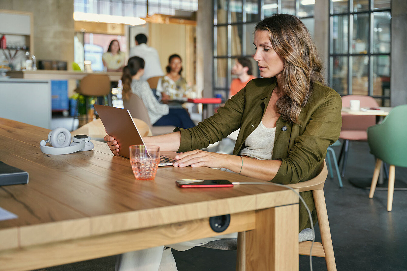 Sedus se:café team table