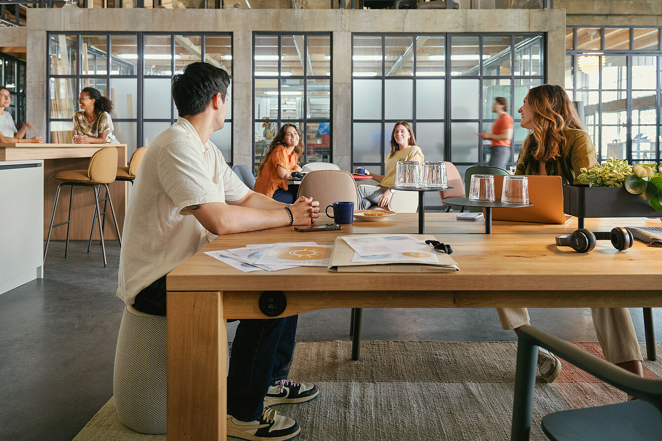 Sedus se:café team table
