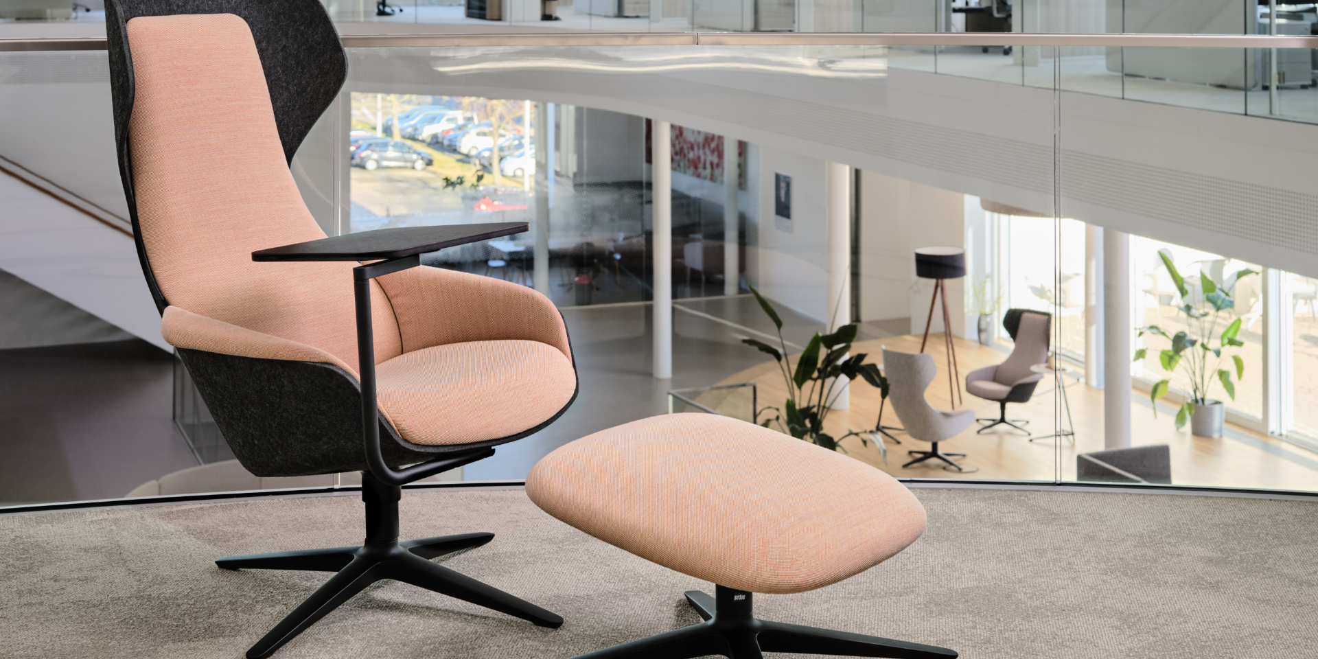 Cosy se:lounge chair with Steelcut Trio 3