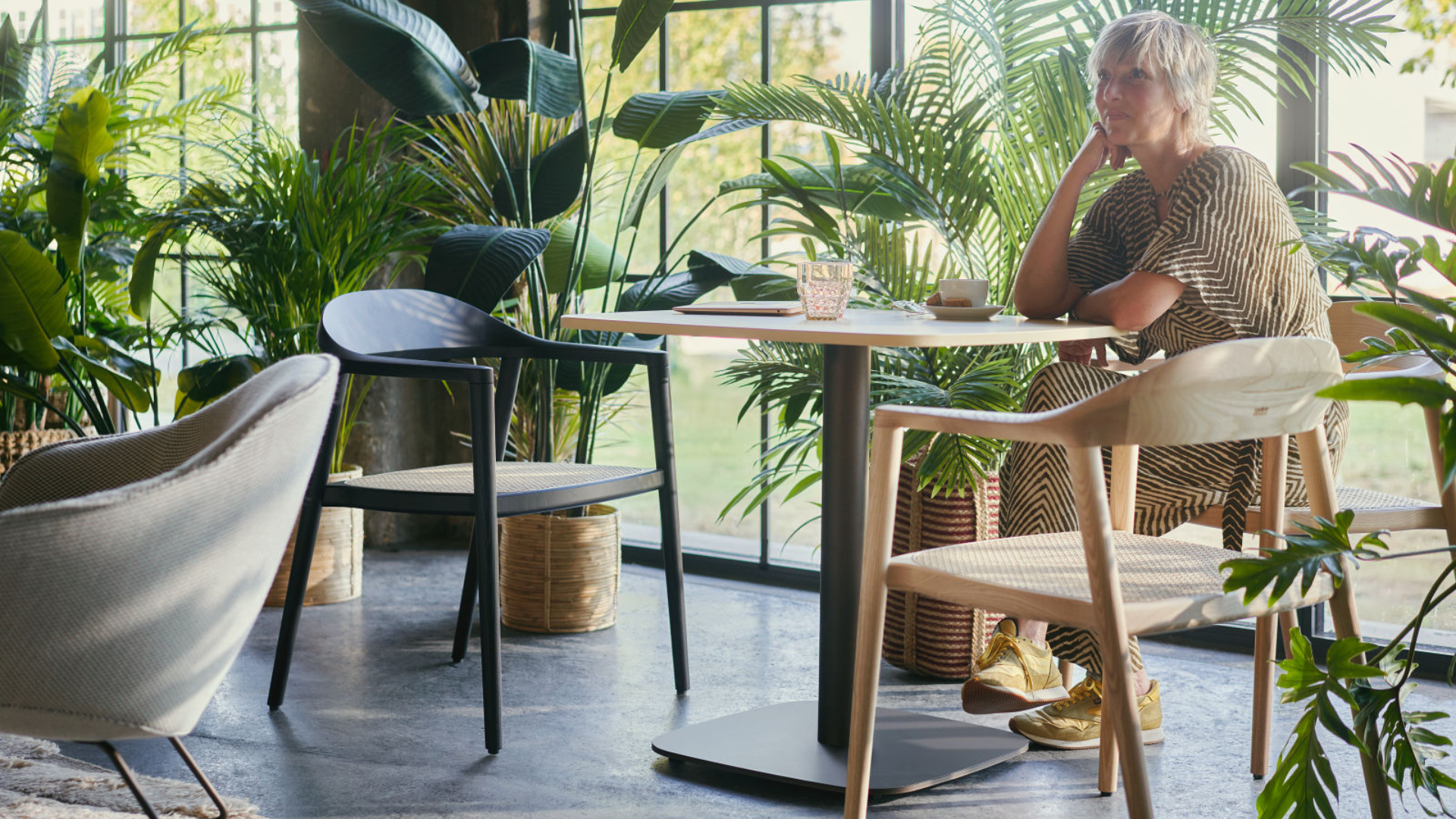 The Peripersonal Space in the Office: Why Focus Begins with Us